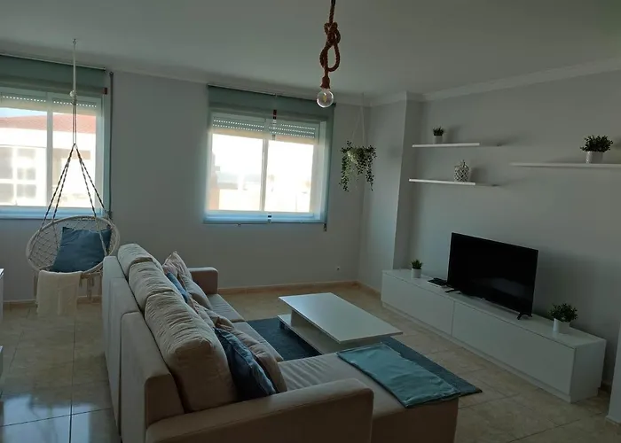 Big Wave House Nazaré